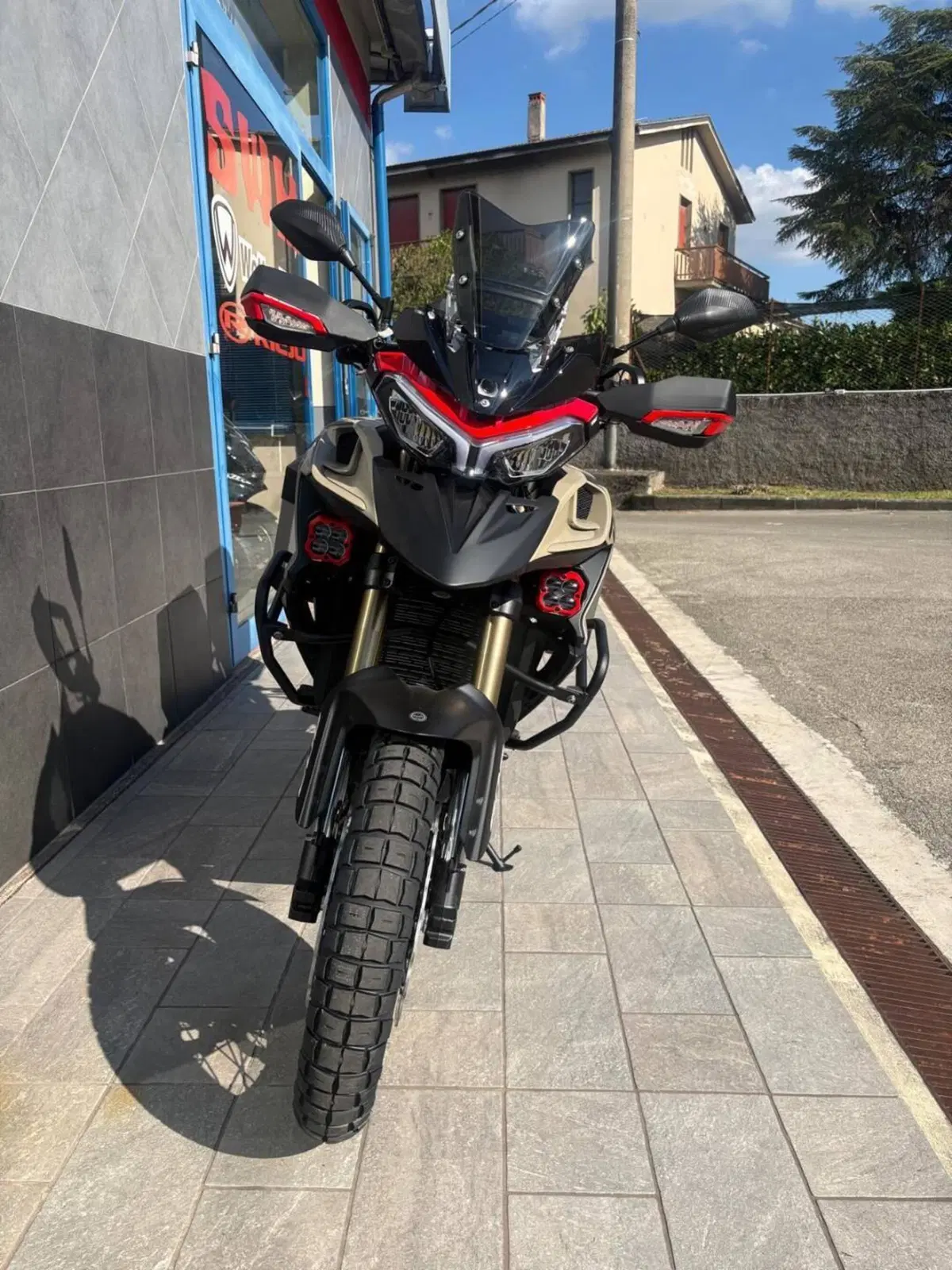 Benelli TRK 902 Xplorer (2026) (5)