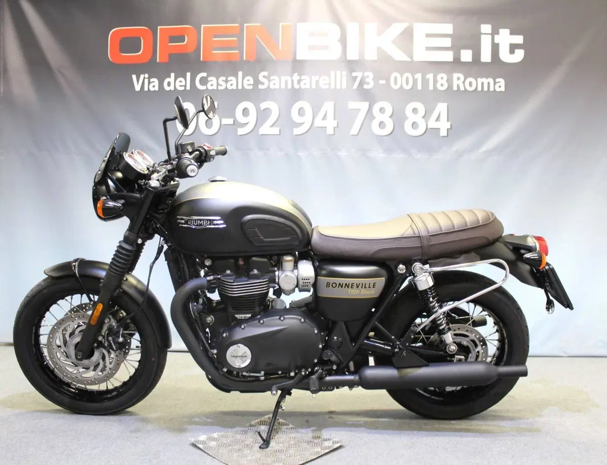 Triumph Bonneville T120 Black (2021 - 25) (5)