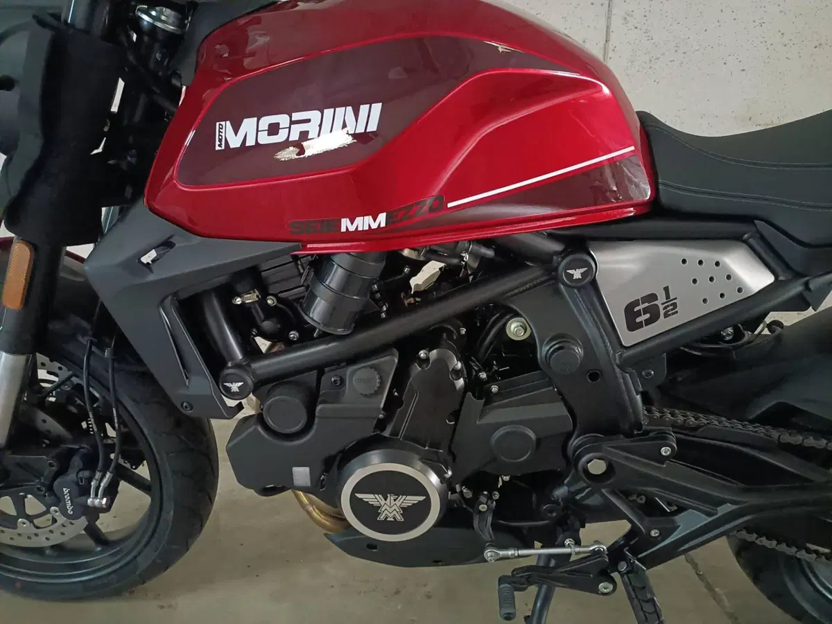 Moto Morini SEIEMMEZZO STR (2022 - 26) (7)