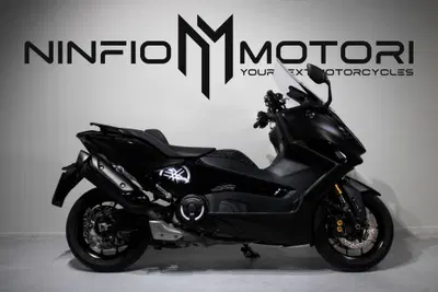 Yamaha T-Max 560 Tech Max (2022 - 24) usata