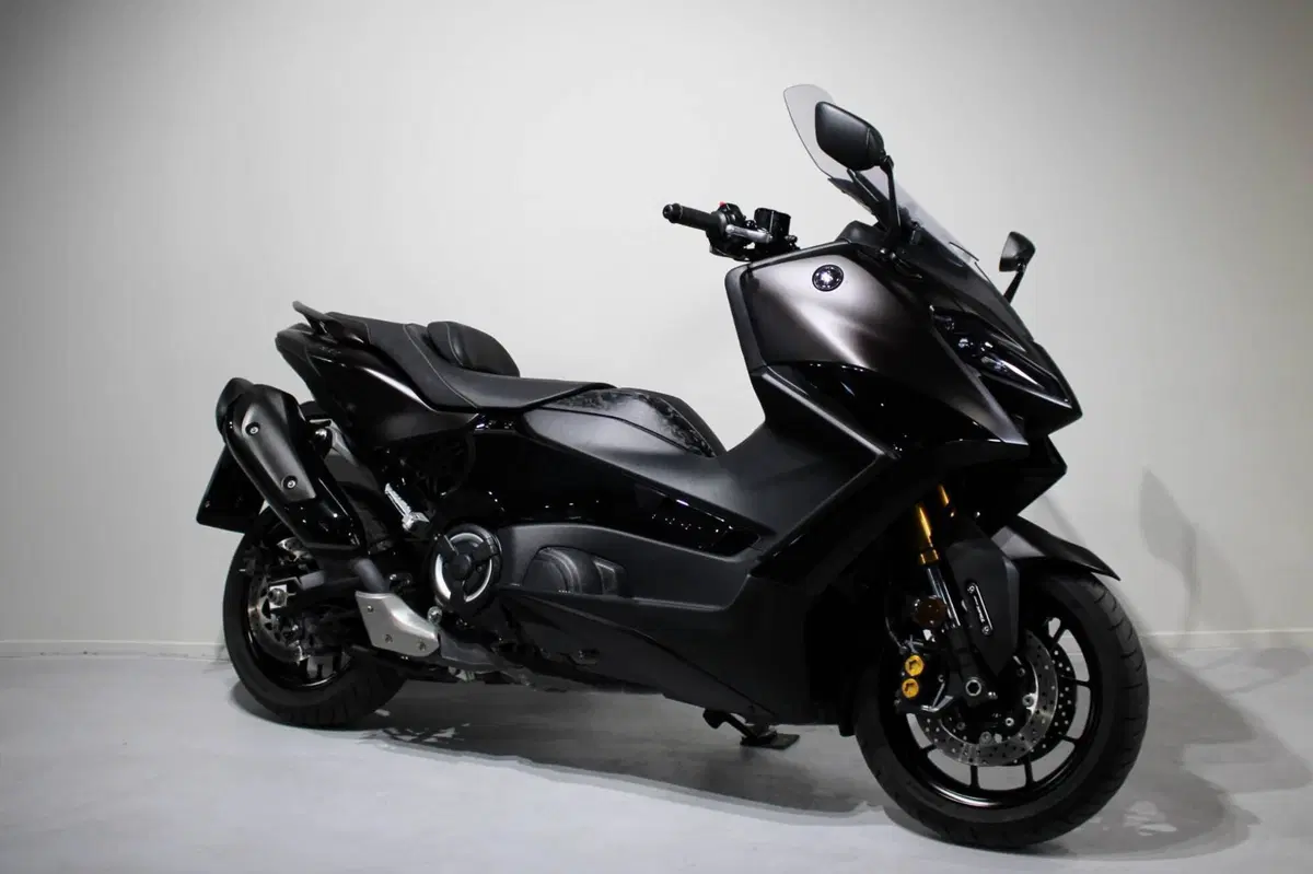 Yamaha T-Max 560 Tech Max (2022 - 24) (2)