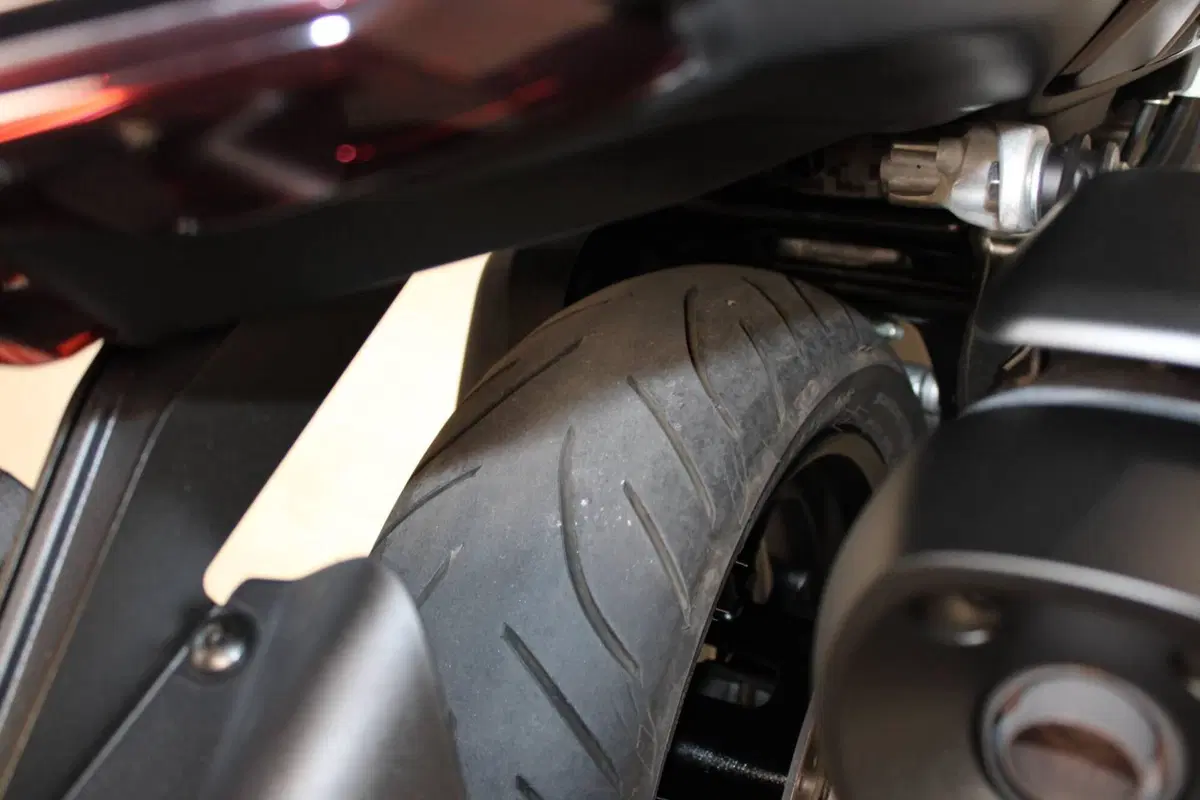 Yamaha T-Max 560 Tech Max (2022 - 24) (7)