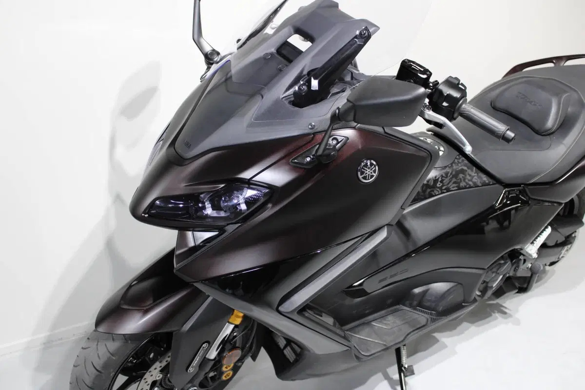Yamaha T-Max 560 Tech Max (2022 - 24) (8)