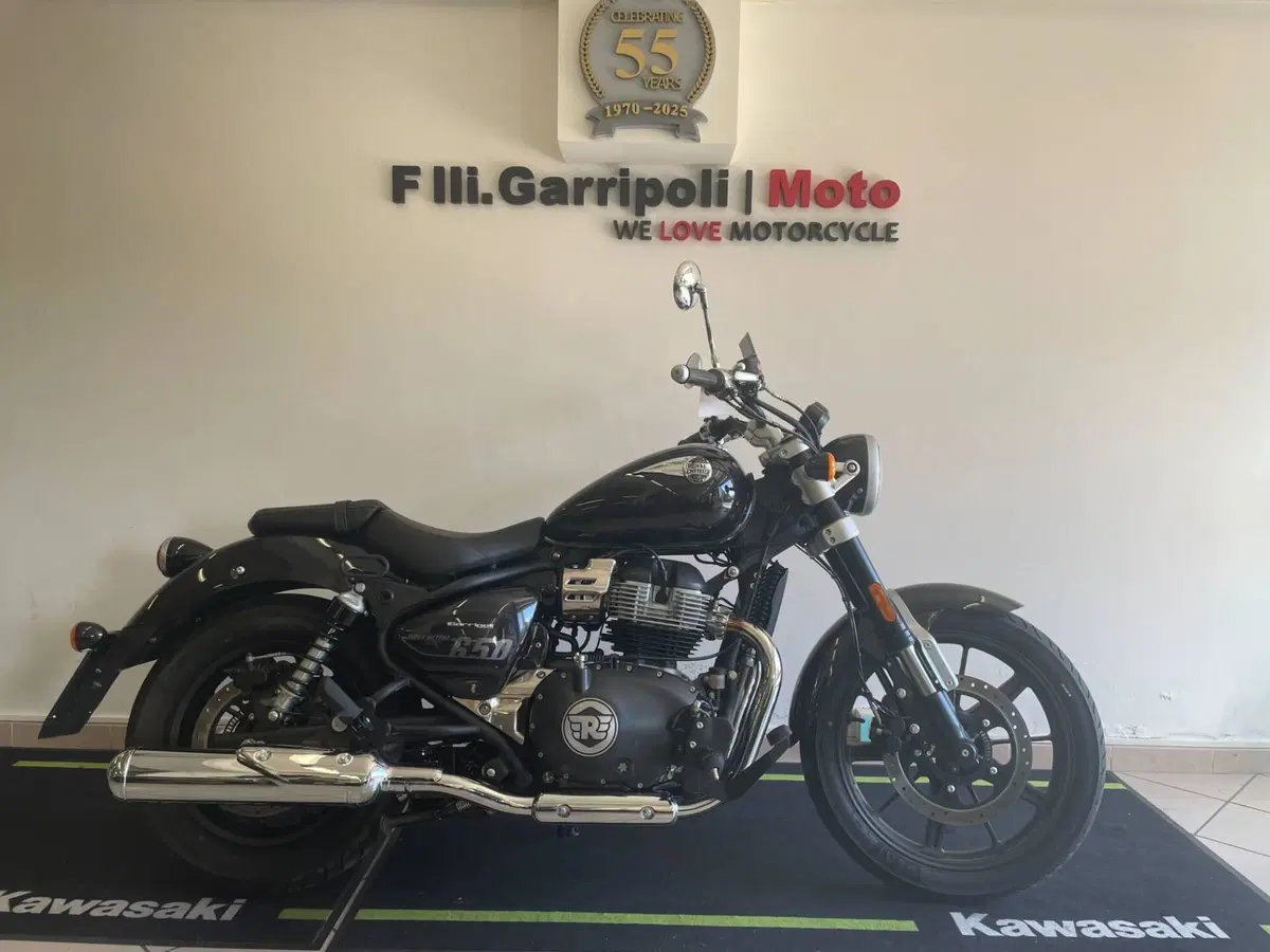 Royal Enfield Super Meteor 650 (2023 - 26) (2)