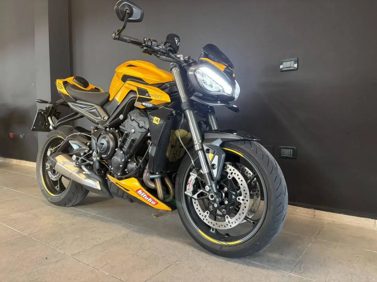 Triumph Street Triple 765 RS (2023 - 26) (5)