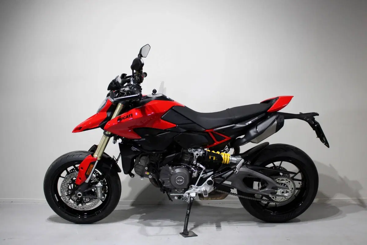 Ducati Hypermotard V2 (2026) (4)