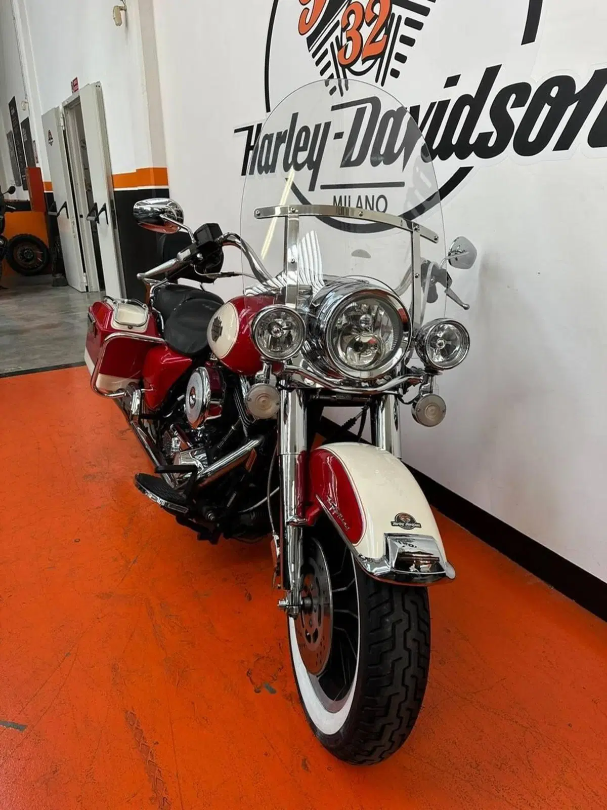 Harley-Davidson ROAD KING (3)