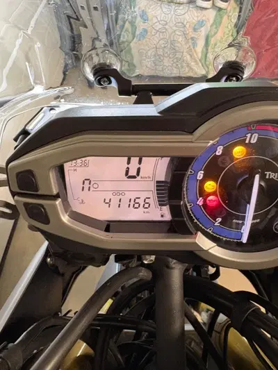 Triumph Tiger 800 ABS (2010 - 14) usata