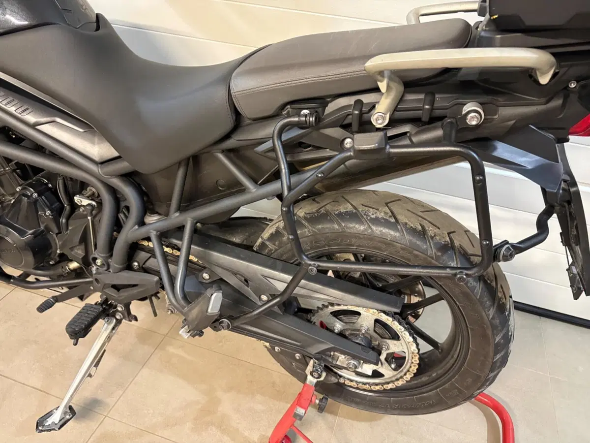 Triumph Tiger 800 ABS (2010 - 14) (7)