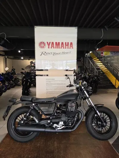 Moto Guzzi V9 Bobber Special Edition (2023 - 25) usata