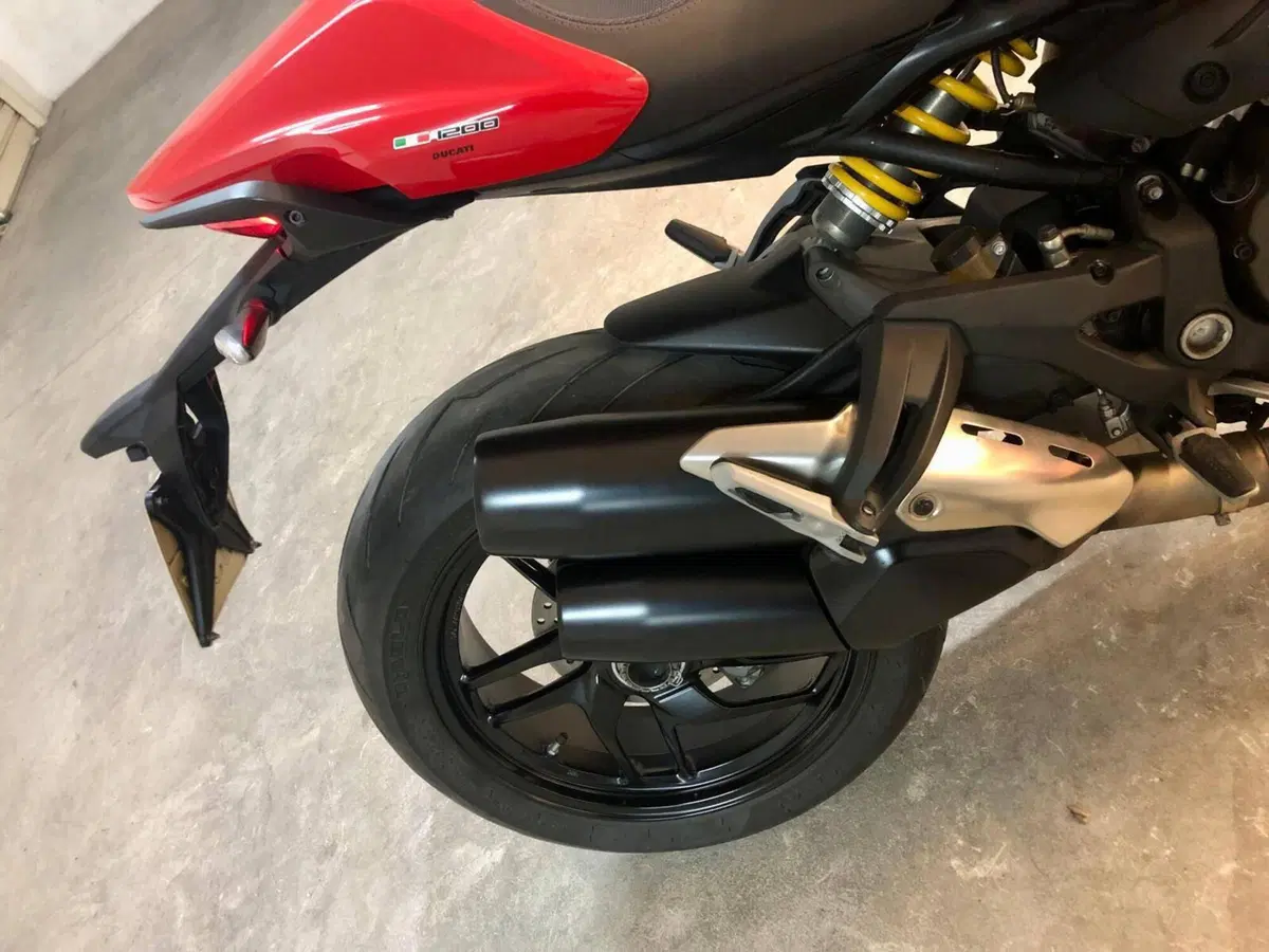 Ducati Monster 1200 (2014 - 16) (4)