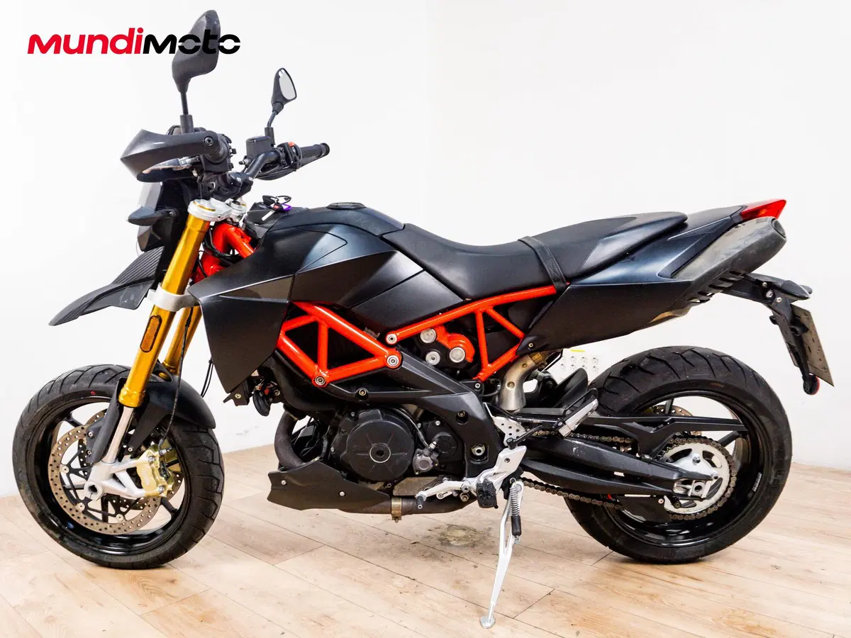 Aprilia Dorsoduro 900 (2017 - 20) (6)