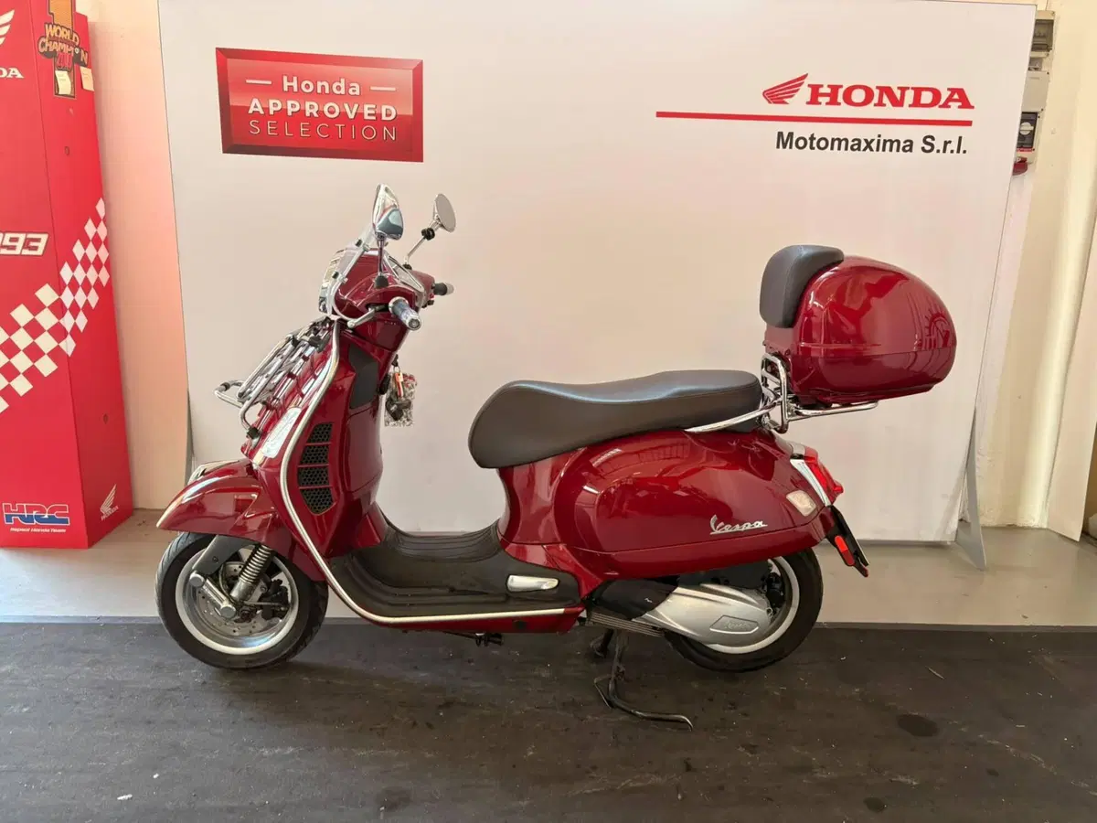 Vespa GTS 300 Touring ABS (2014 - 16) (3)