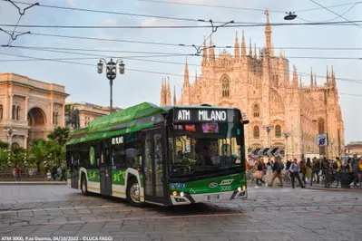 Miracolo a Milano: appena sgarri... zac!, la multa arriva subito! 