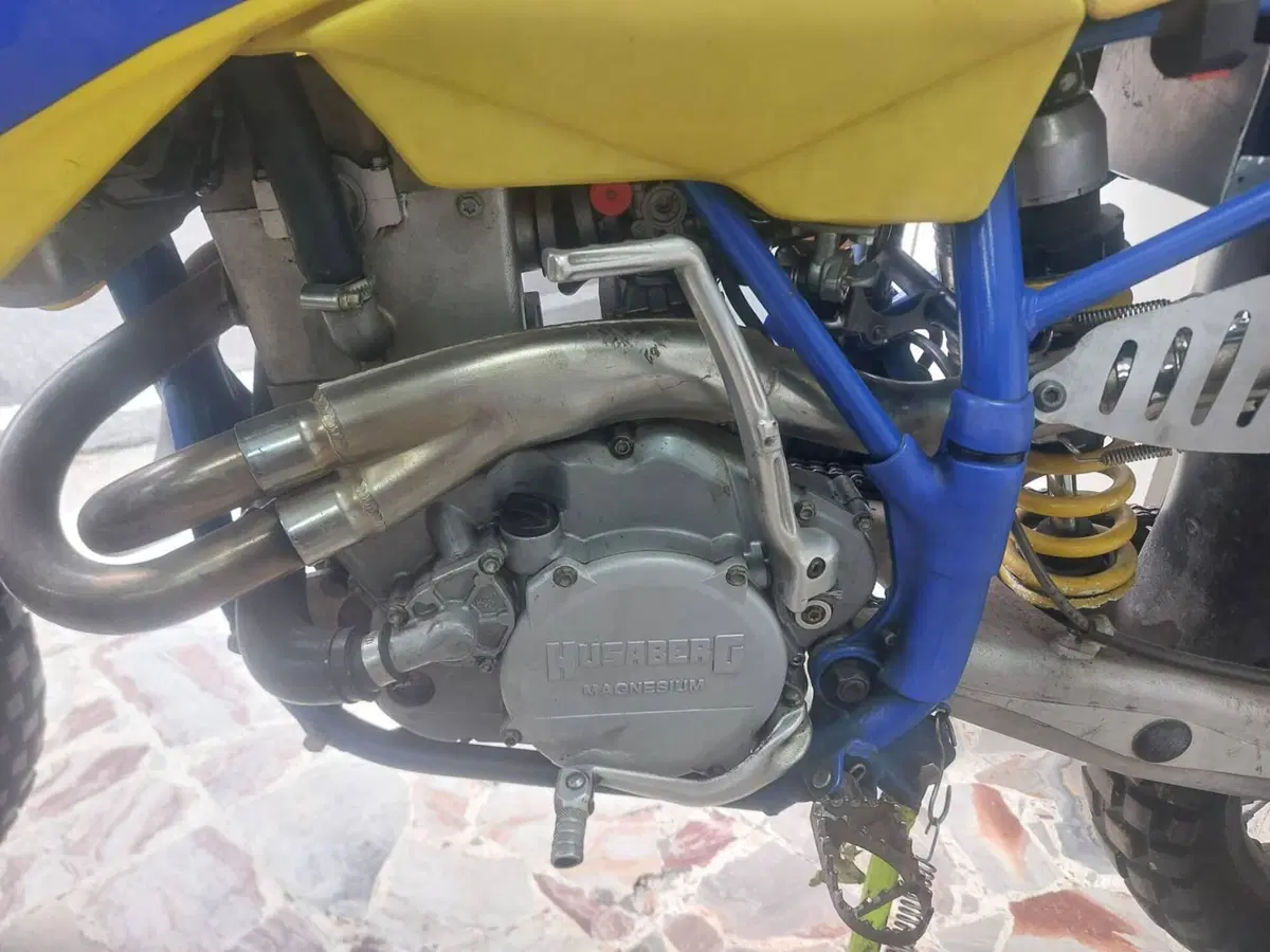 Husaberg FE 550 E (4)