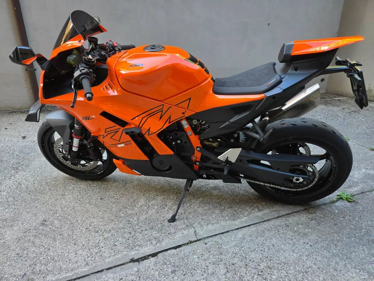 KTM 990 RC R (2026) (3)