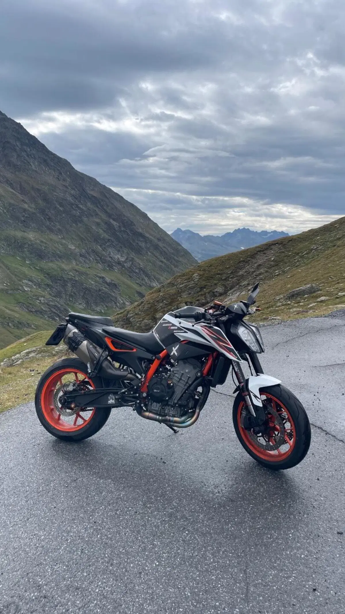 KTM 890 Duke R (2021 - 23) (2)