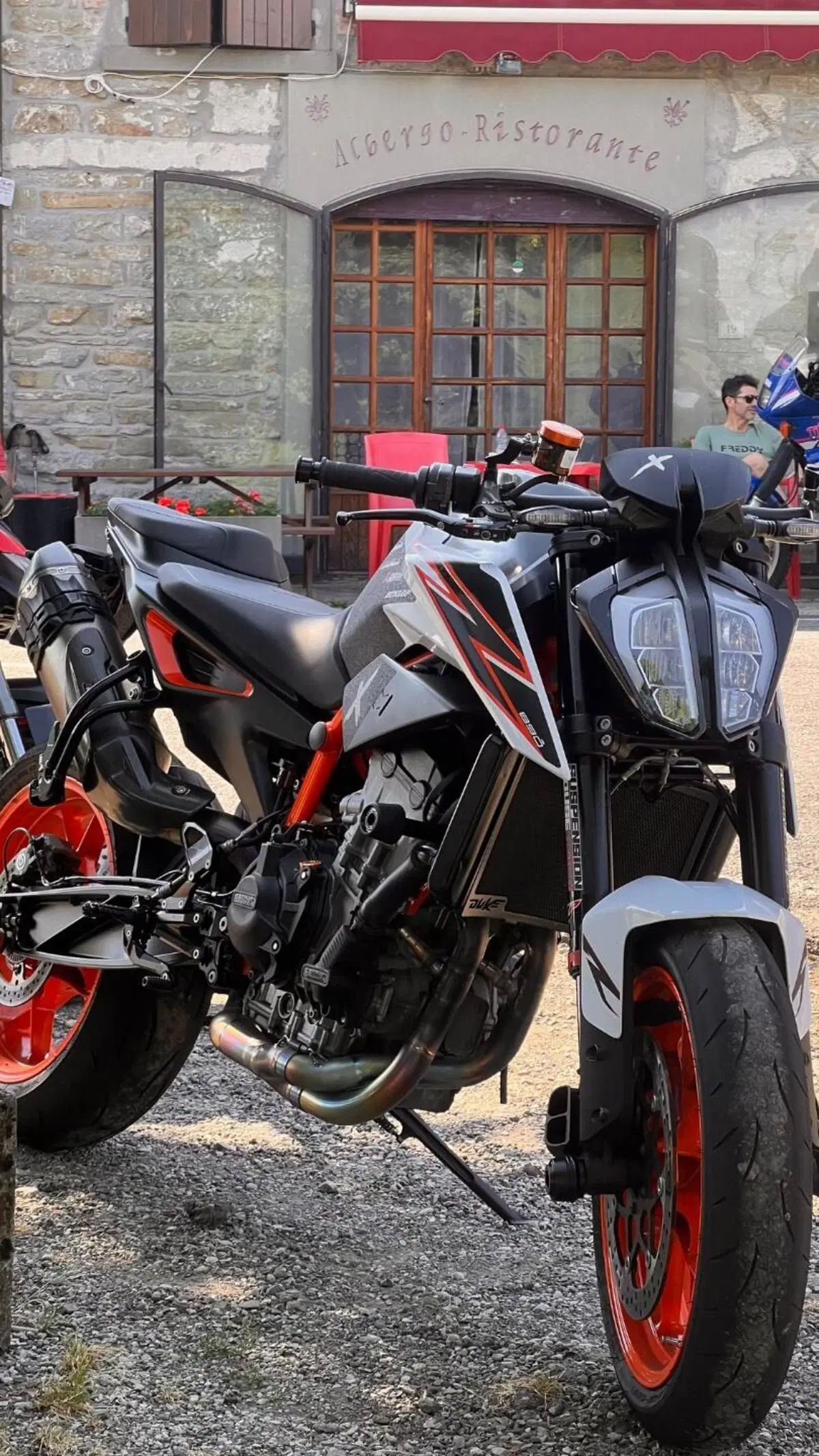 KTM 890 Duke R (2021 - 23) (4)