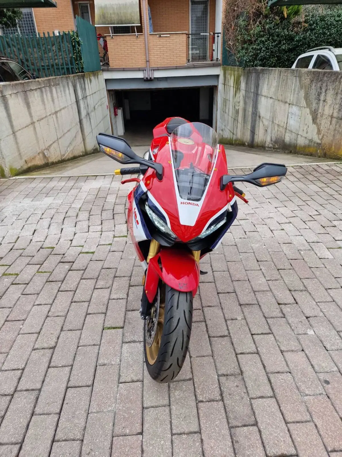 Honda CBR 1000 RR Fireblade (2017 - 19) (9)