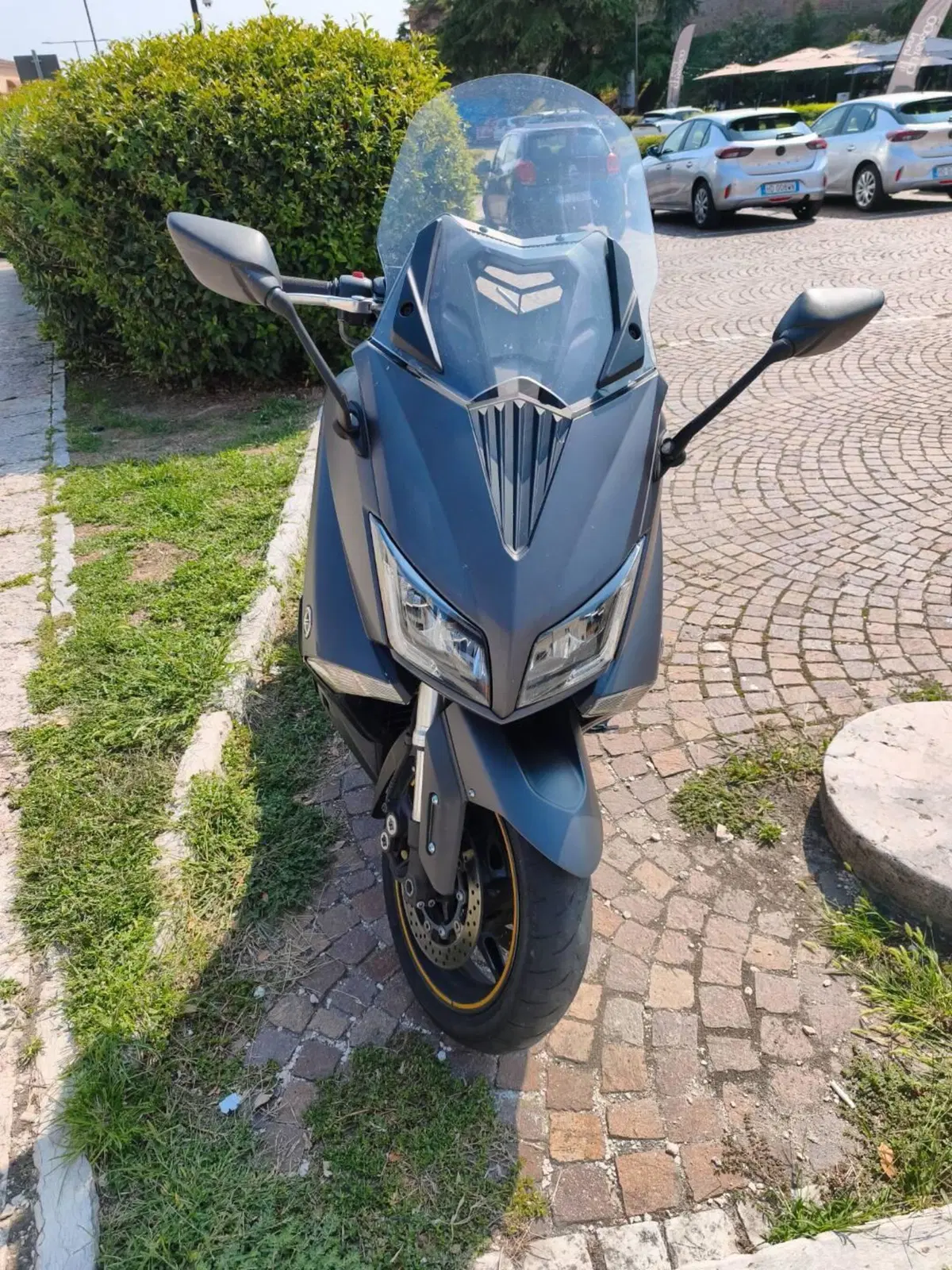 Yamaha T-Max 530 (2015 - 16) (2)