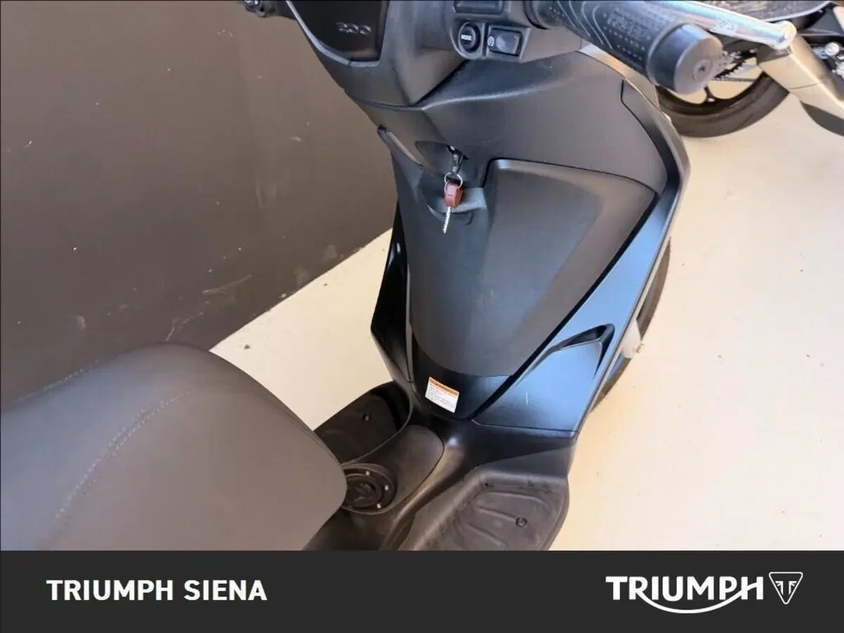 Piaggio Medley 200 (2025 - 26) (4)