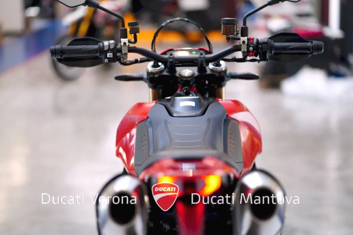 Ducati Hypermotard 698 Mono (2024 - 26) (18)