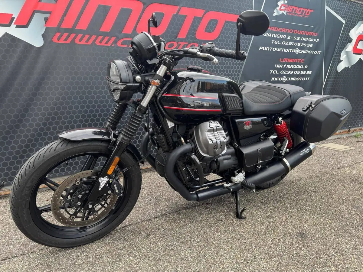 Moto Guzzi V7 Stone Special Edition (2022 - 25) (3)