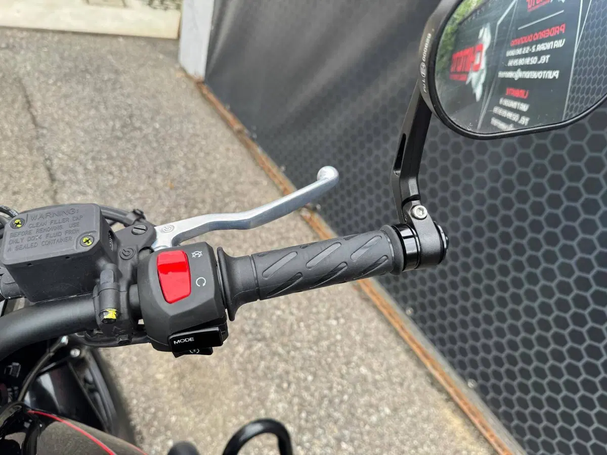 Moto Guzzi V7 Stone Special Edition (2022 - 25) (16)