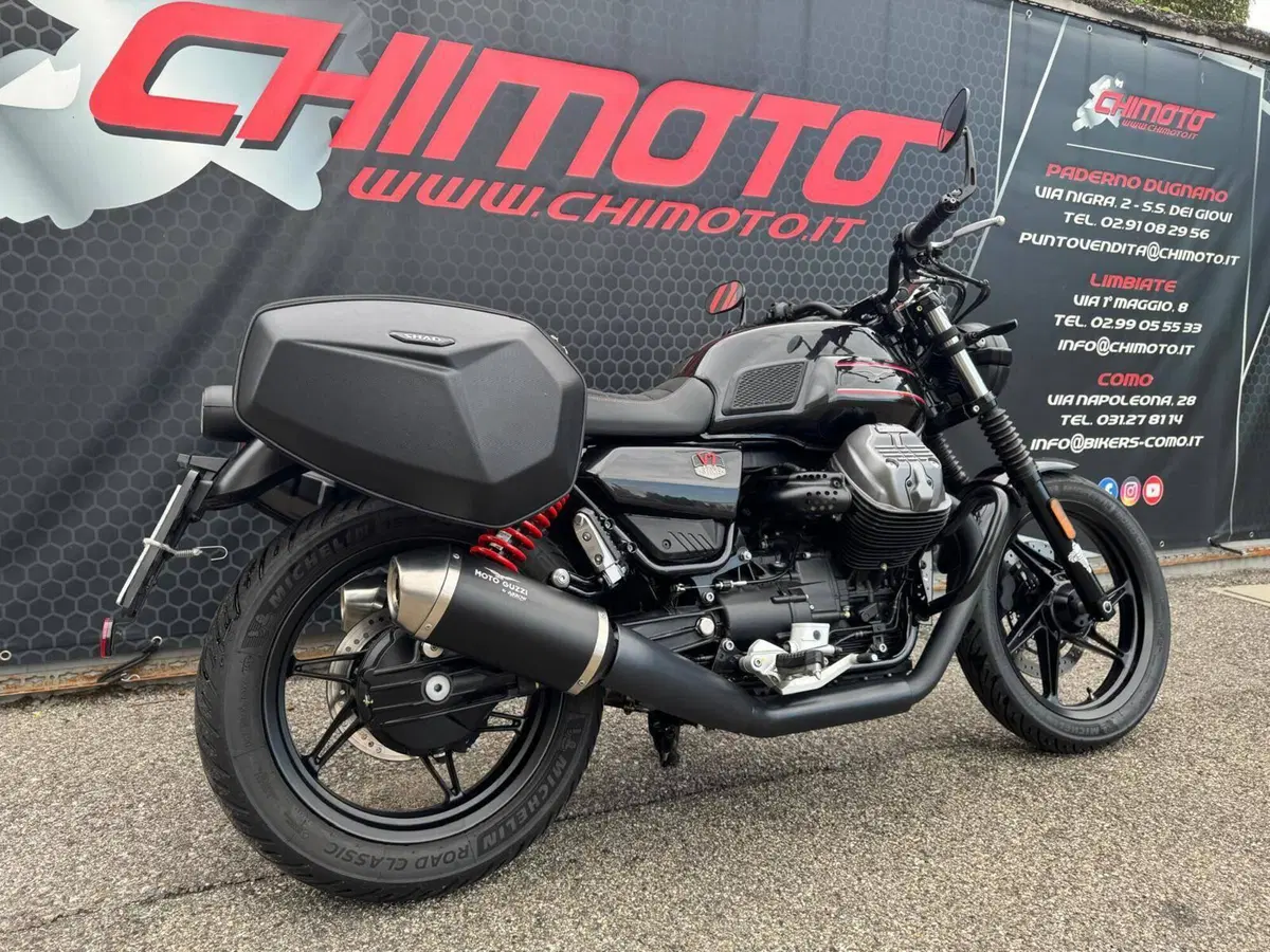 Moto Guzzi V7 Stone Special Edition (2022 - 25) (4)