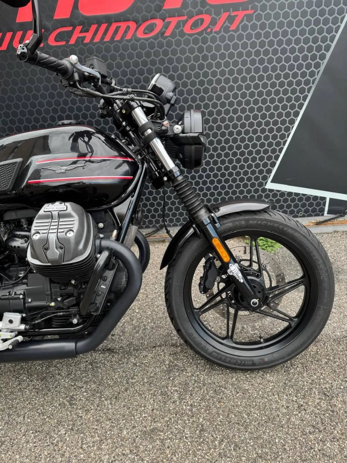 Moto Guzzi V7 Stone Special Edition (2022 - 25) (13)