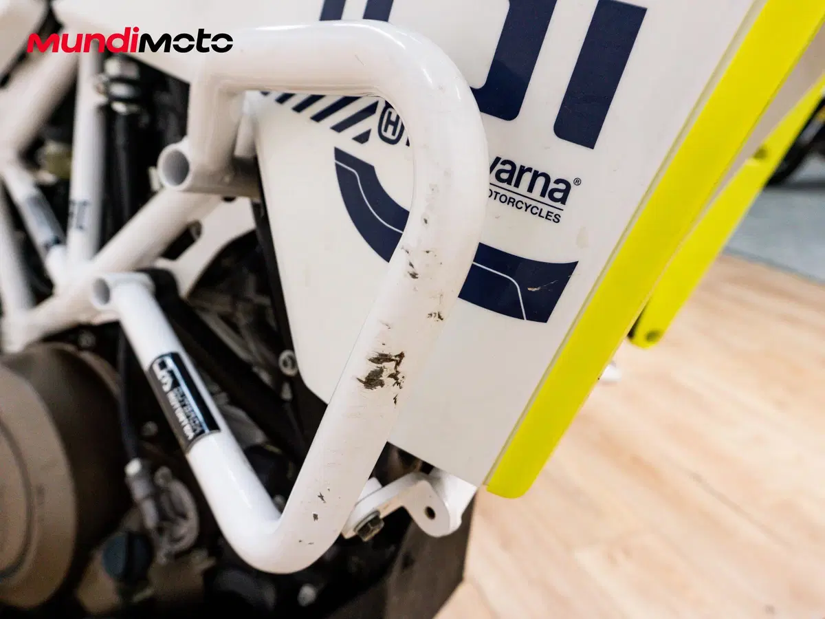 Husqvarna 701 Enduro (2016) (21)