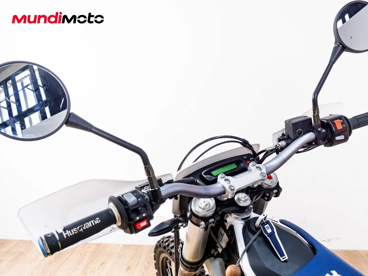 Husqvarna 701 Enduro (2016) (11)