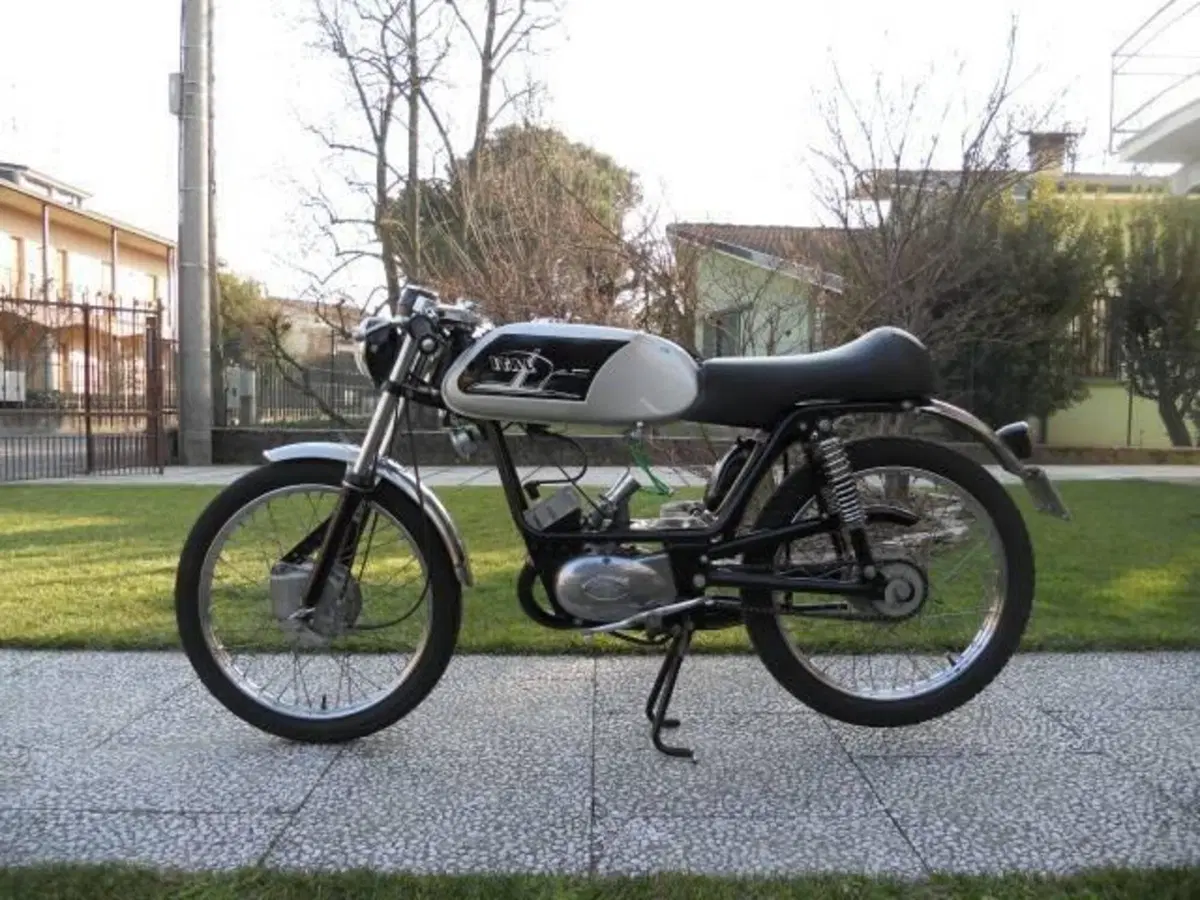Italjet Moto mustan veloce (3)