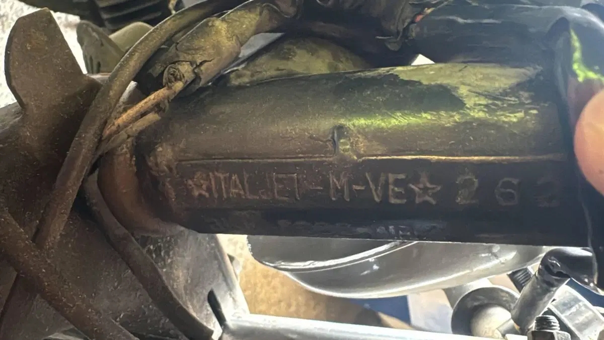 Italjet Moto mustan veloce (4)