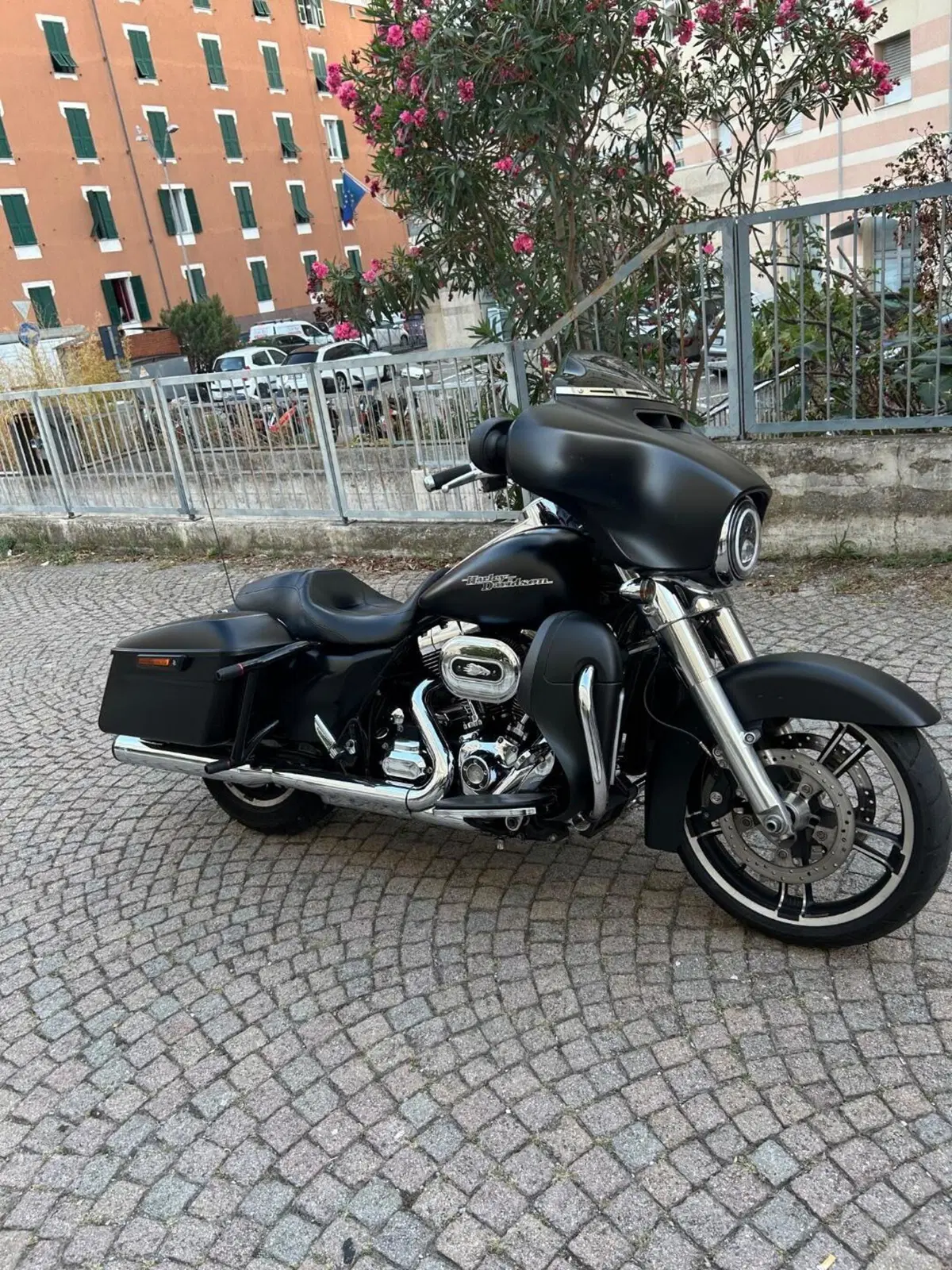 Harley-Davidson 1690 Street Glide Special (2014 - 16) - FLHX (2)