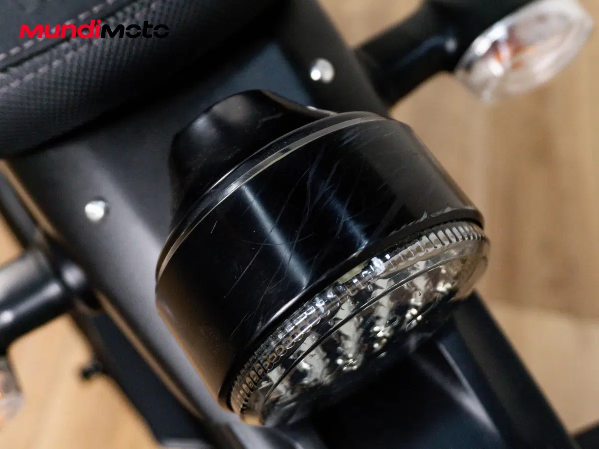 Yamaha XSR 900 ABS (2016 - 20) (13)
