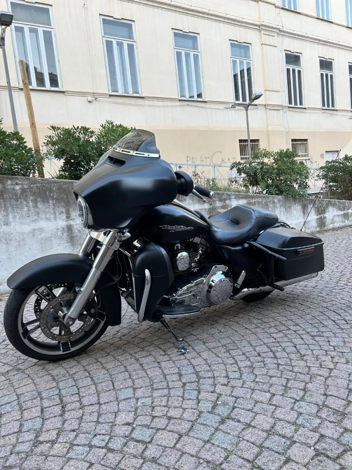 Harley-Davidson 1690 Street Glide Special (2014 - 16) - FLHX (3)