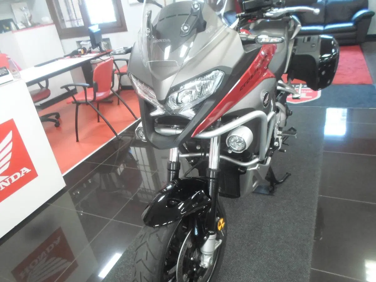 Honda Crossrunner Travel Edition ABS (2015 - 18) (4)