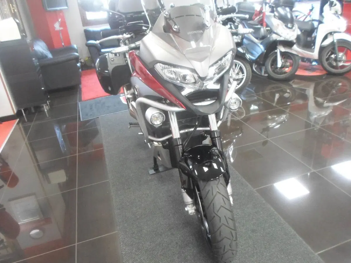 Honda Crossrunner Travel Edition ABS (2015 - 18) (5)