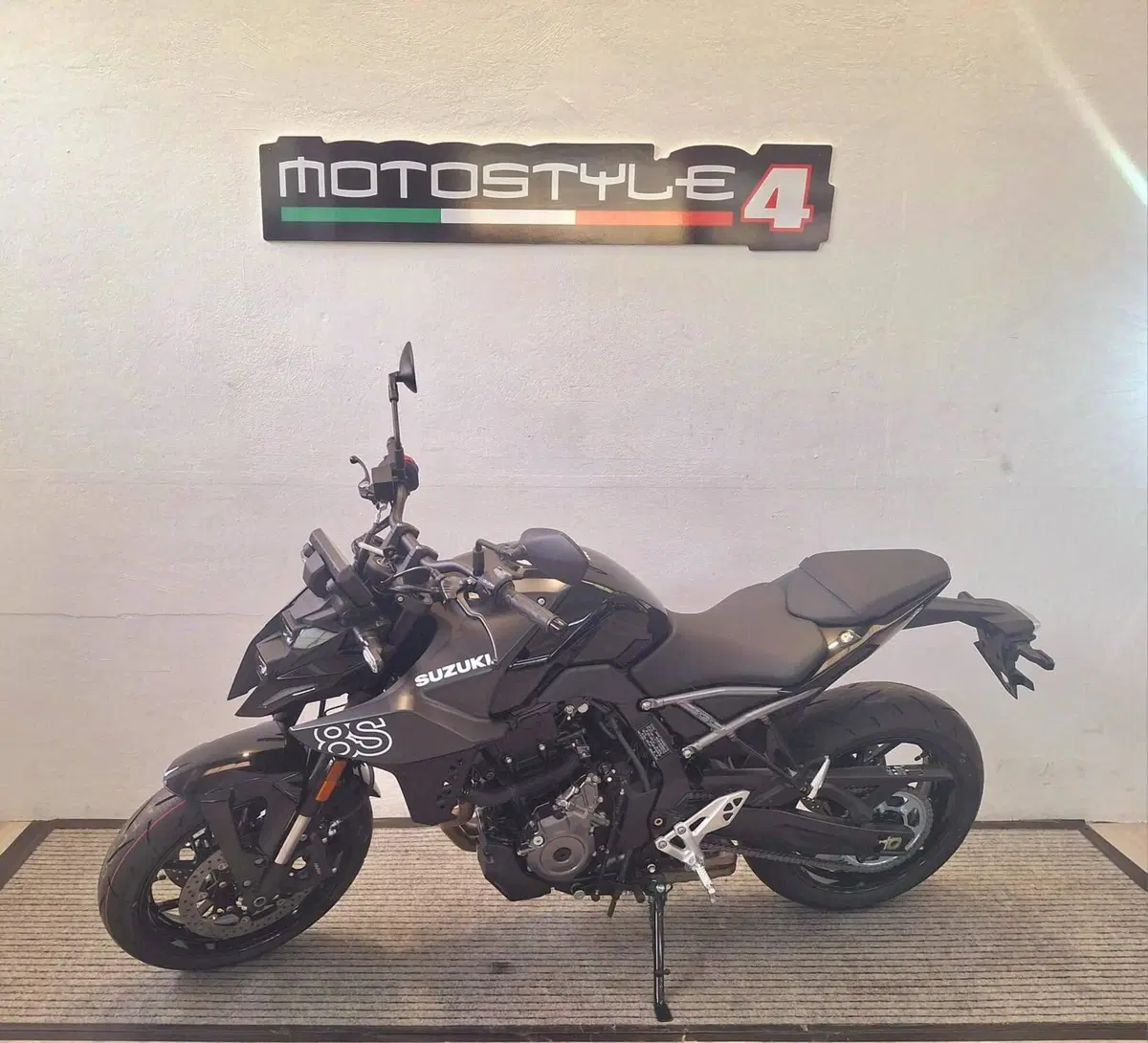 Suzuki GSX-8S (2025 - 26) (2)
