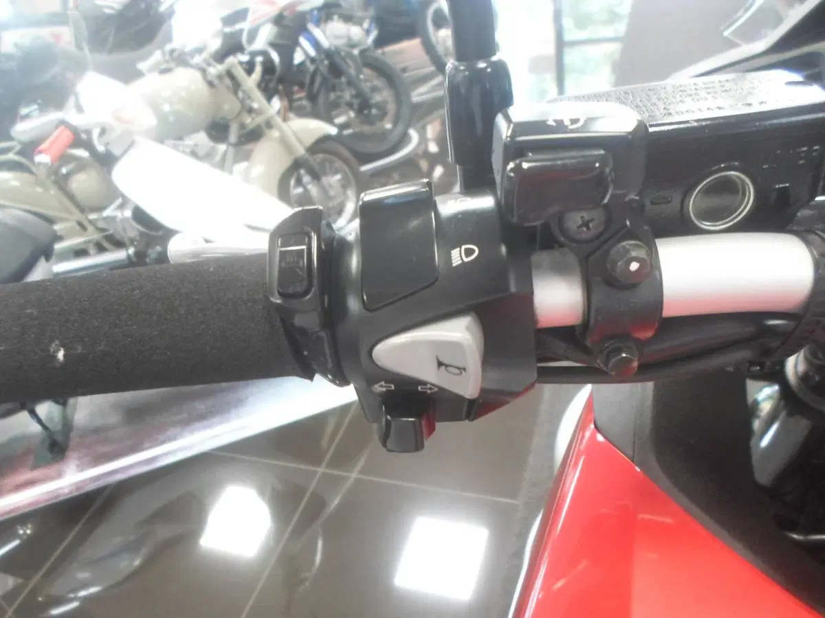 Honda Crossrunner Travel Edition ABS (2015 - 18) (9)