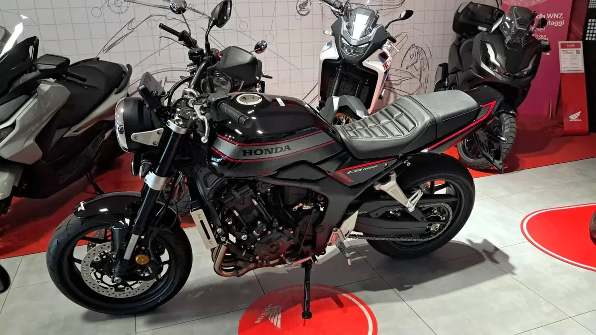 Honda CB 1000 F (2026) (2)