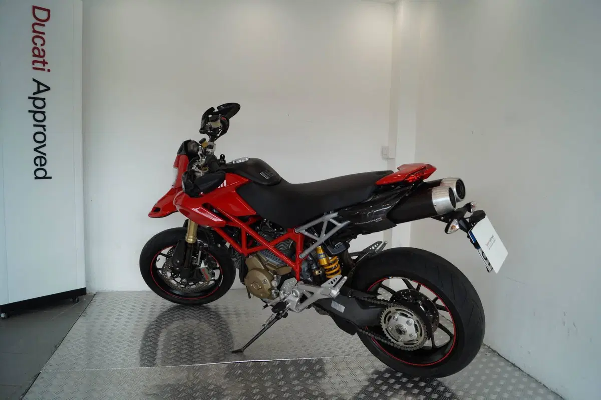 Ducati Hypermotard 1100 S (2007 - 09) (3)