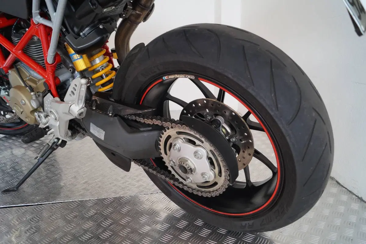 Ducati Hypermotard 1100 S (2007 - 09) (6)