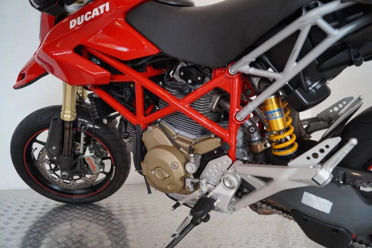 Ducati Hypermotard 1100 S (2007 - 09) (7)