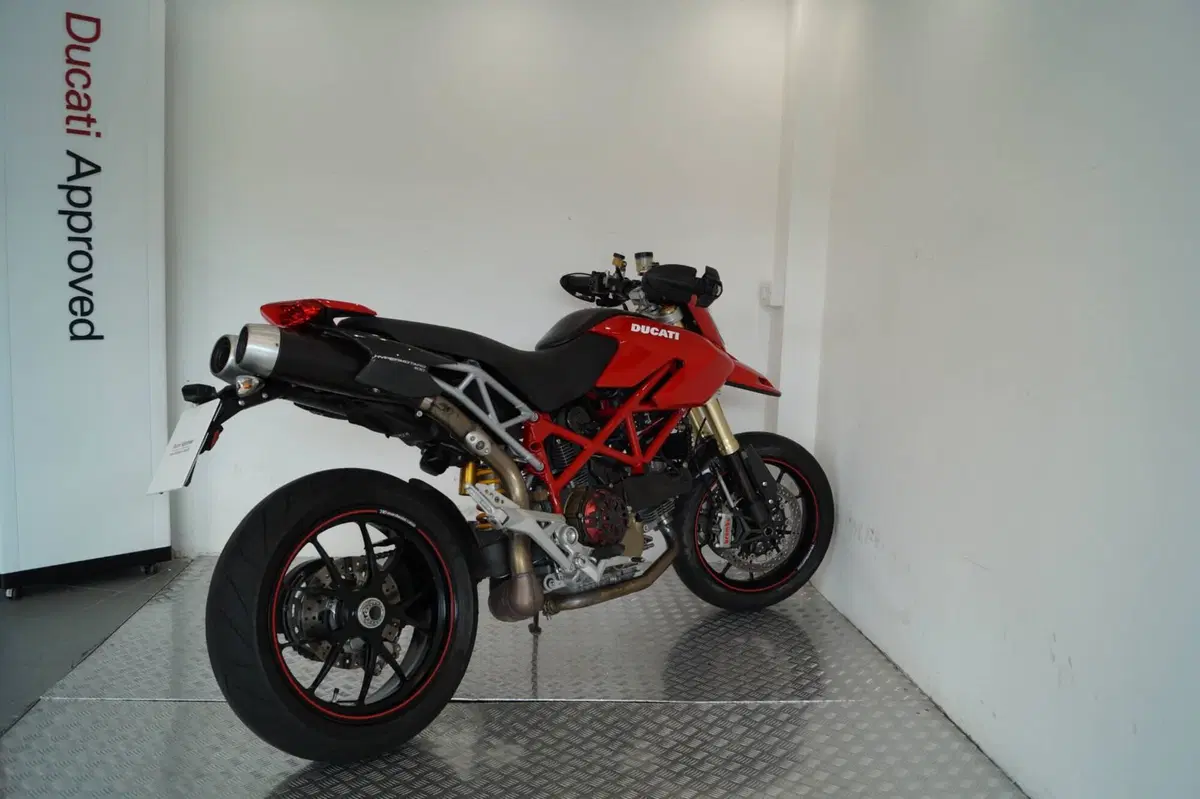 Ducati Hypermotard 1100 S (2007 - 09) (4)