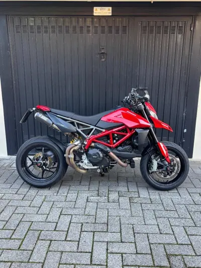 Ducati Hypermotard 950 (2022 - 25) usata