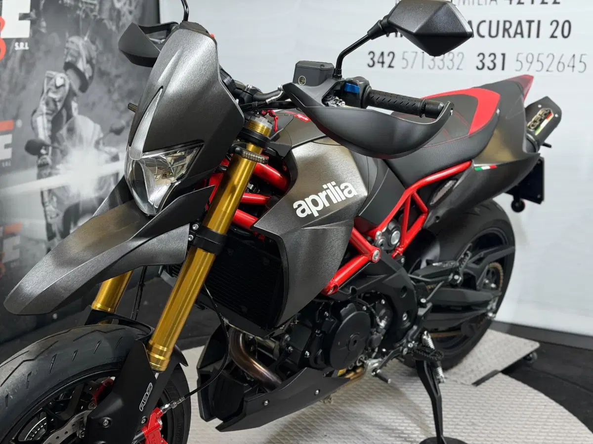 Aprilia Dorsoduro 750 ABS (2009 - 17) (7)
