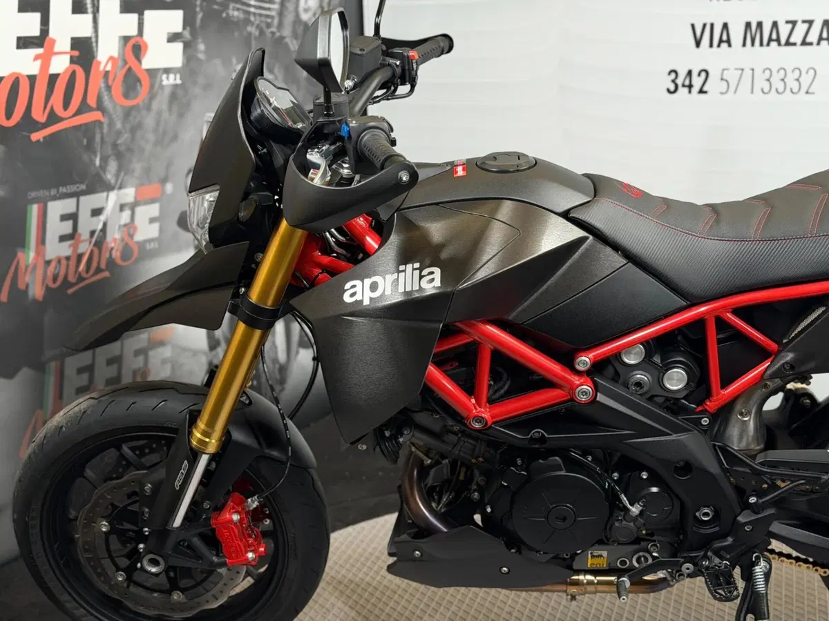 Aprilia Dorsoduro 750 ABS (2009 - 17) (9)