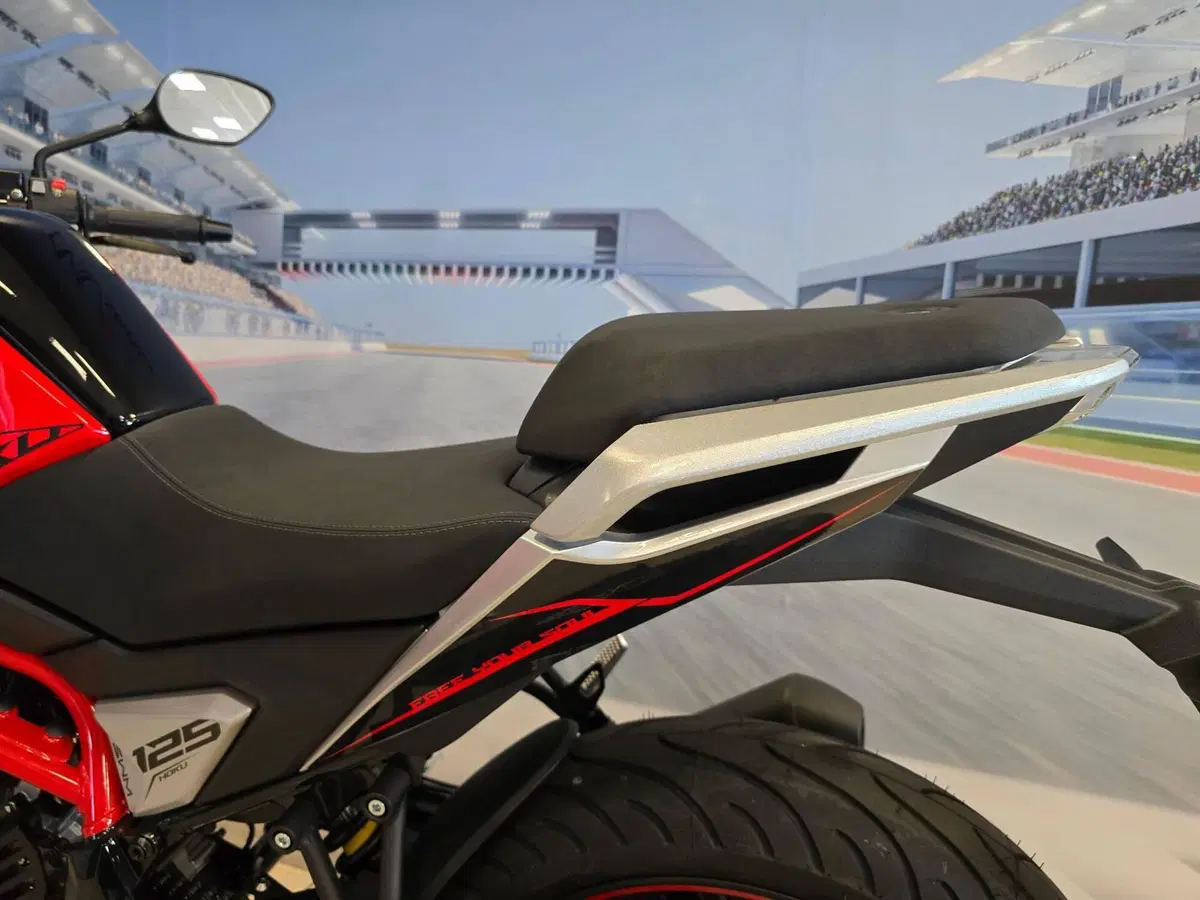 Swm Hoku 125 (2026) (7)